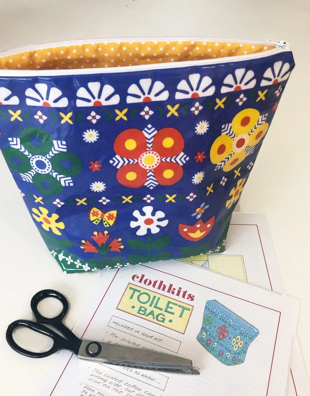 Clothkits® Games Toilet Bag Sewing Kit