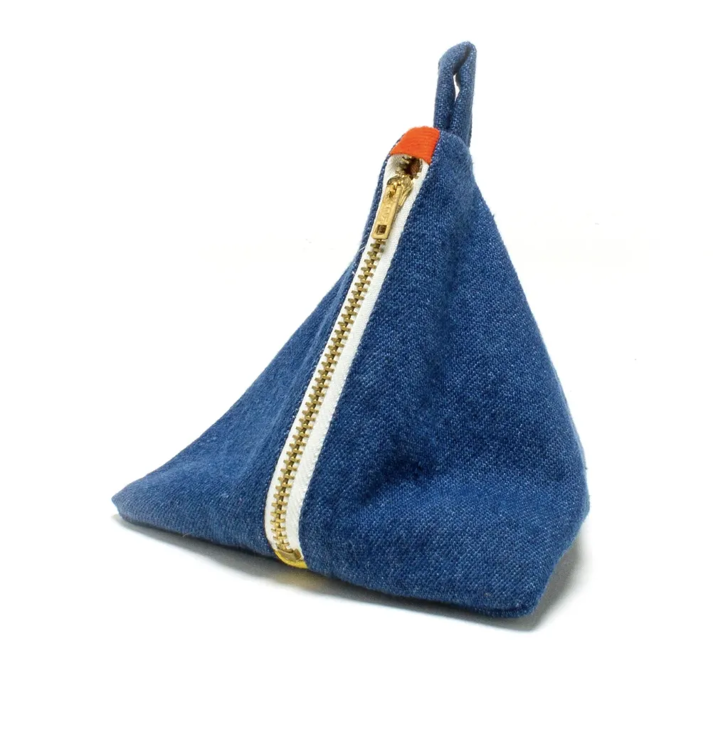 Degen Pyramid Pouch