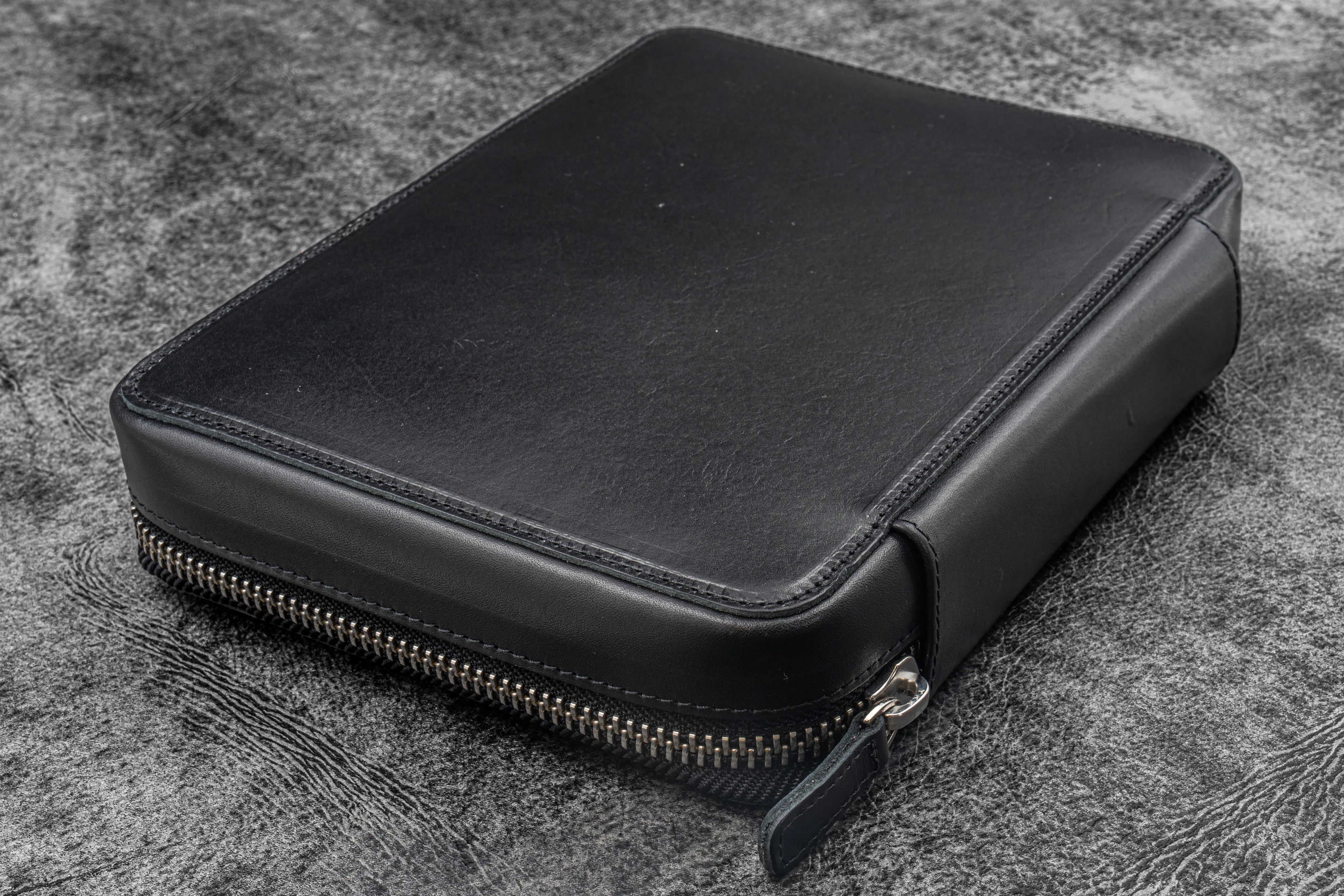 Expansi-Folio  Leather Wide A5 Zip Folio - Black