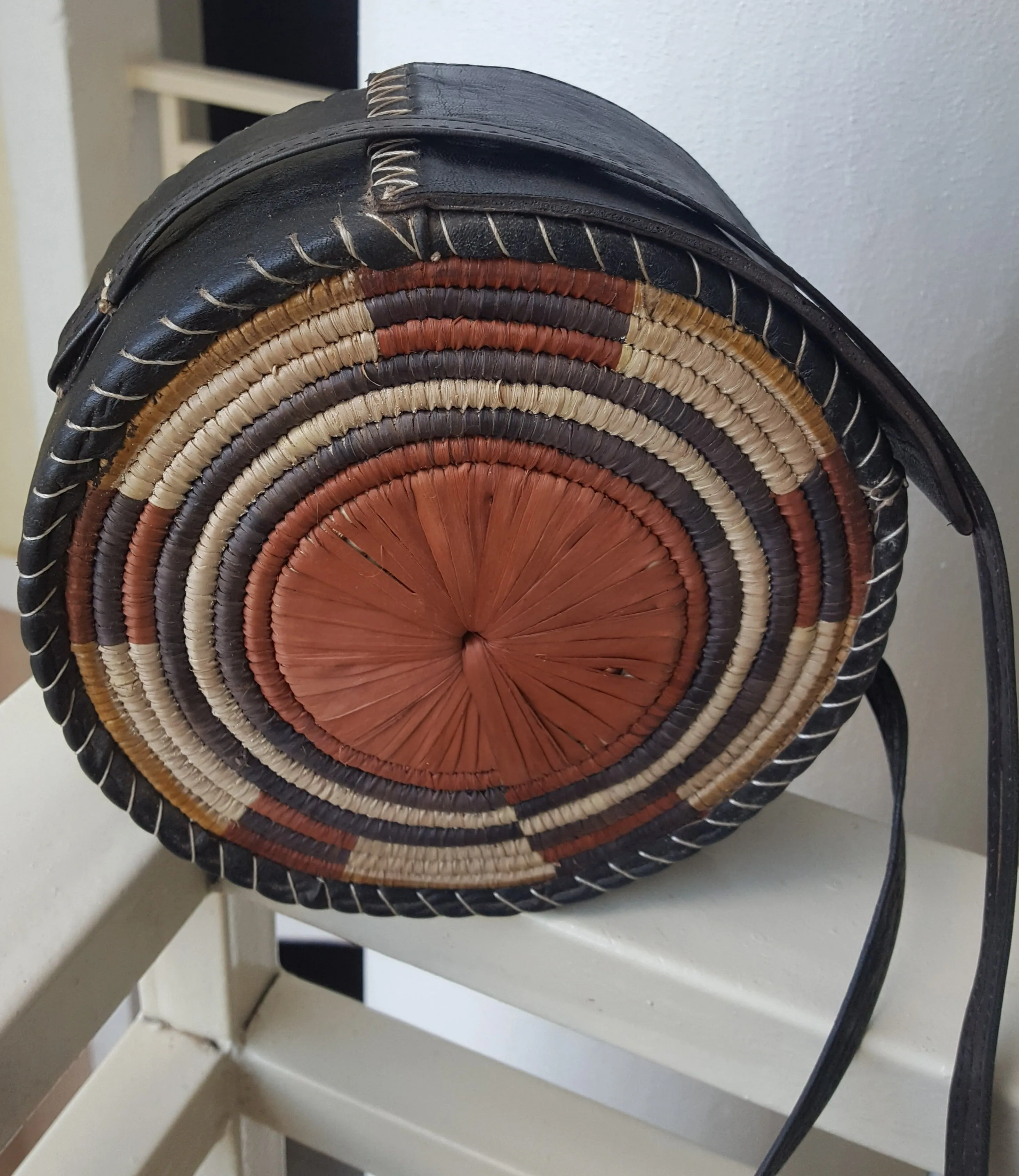 Handwoven Round Raffia Handbags