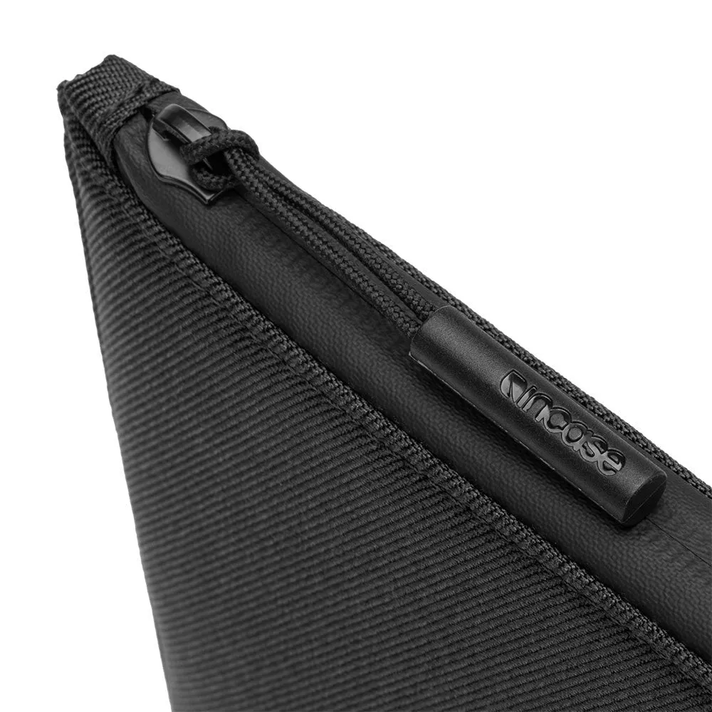 Incase Facet Sleeve notebook case 33 cm (13") Sleeve case Black